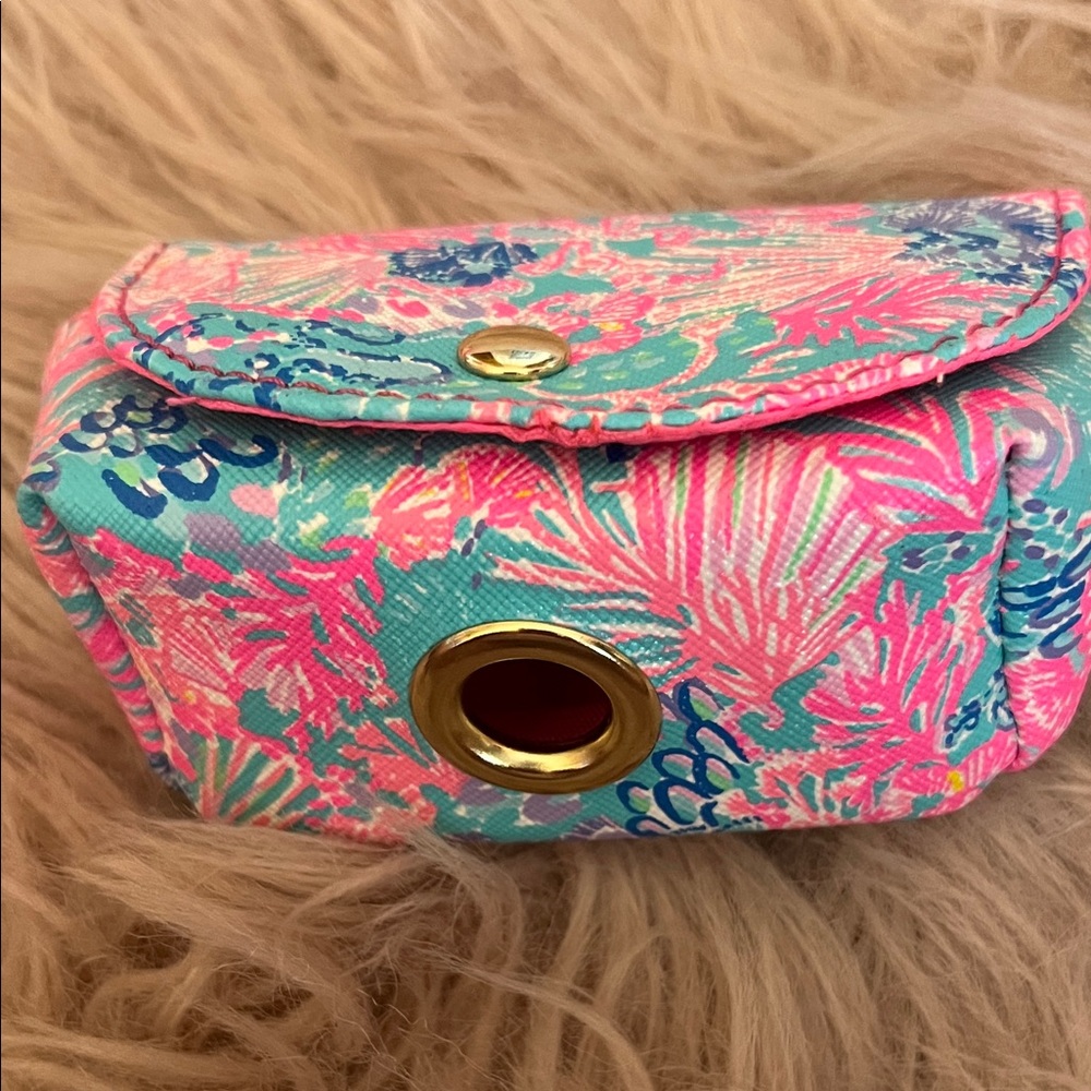 Lilly Pulitzer Dog Collar Set with Bandana & Waste Bag Holder - Picture 5 of 7